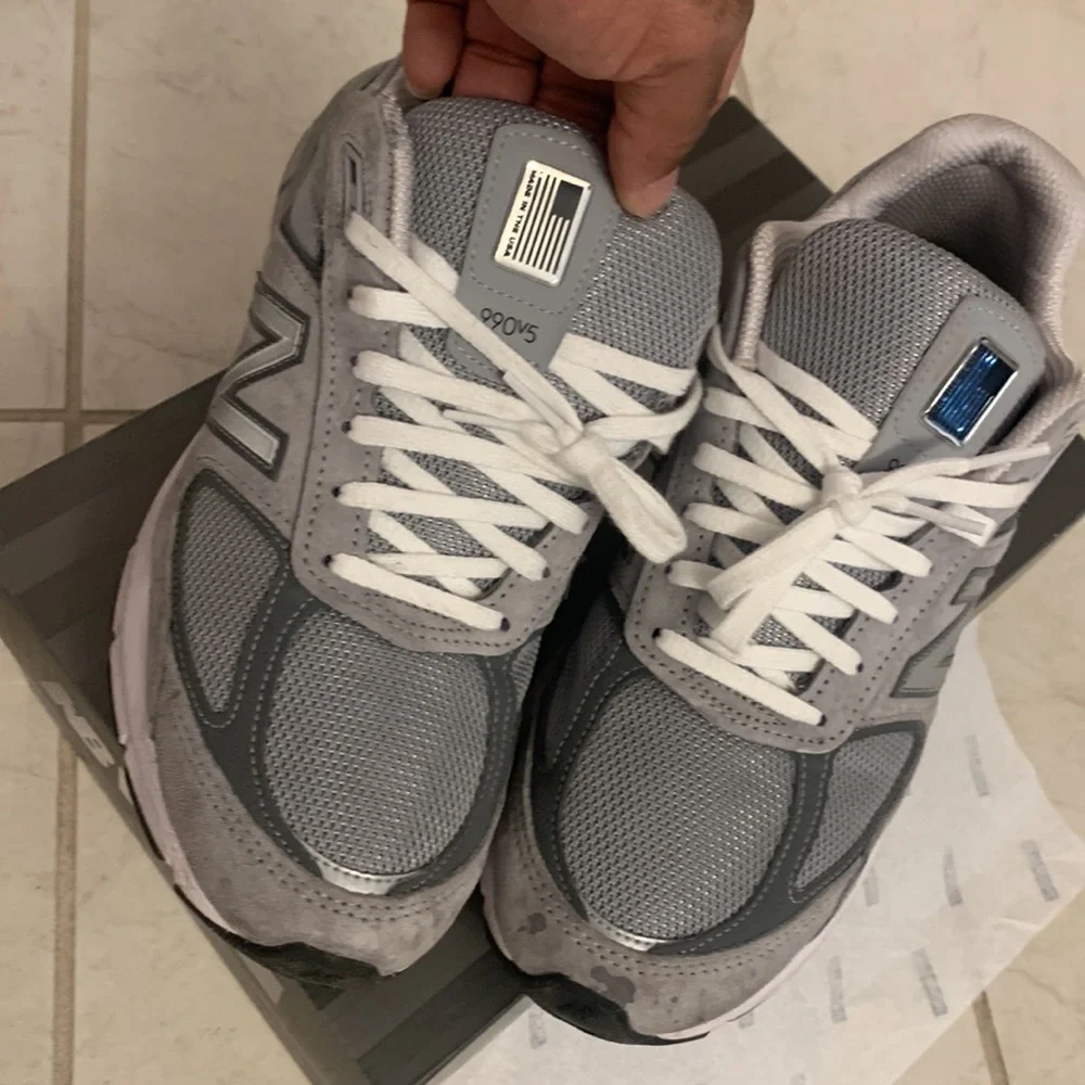 I’m selling my 1x worn Made in America new balance sneakers - Picture 4 of 5